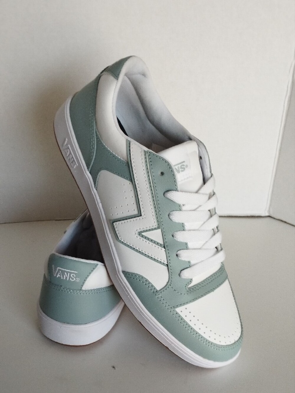 Vans Men’s Low-Top Sneakers in White and Sage Green
